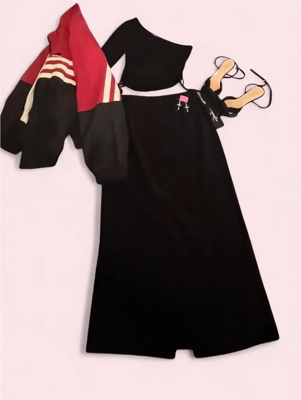 Vintage Black midi skirt with zipper and button closure #midi #classic